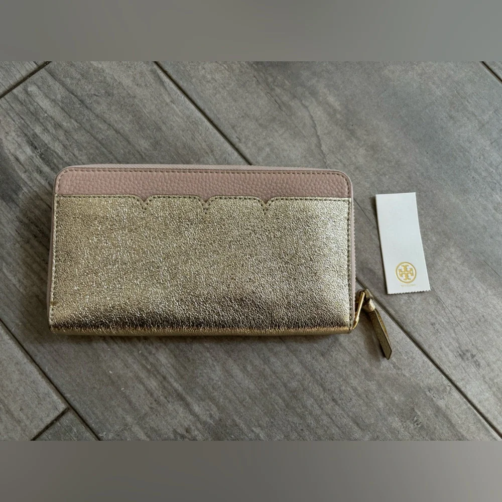 Tory Burch wallet - Picture 2 of 4
